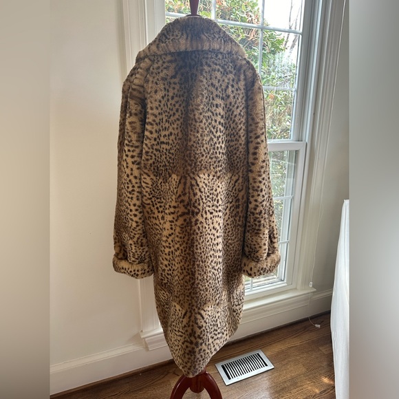 ✖️SOLD✖️ THE KOOPLES NWT Cheetah Animal Print Faux Fur Coat SOFTEST COAT EVER - Picture 11 of 16